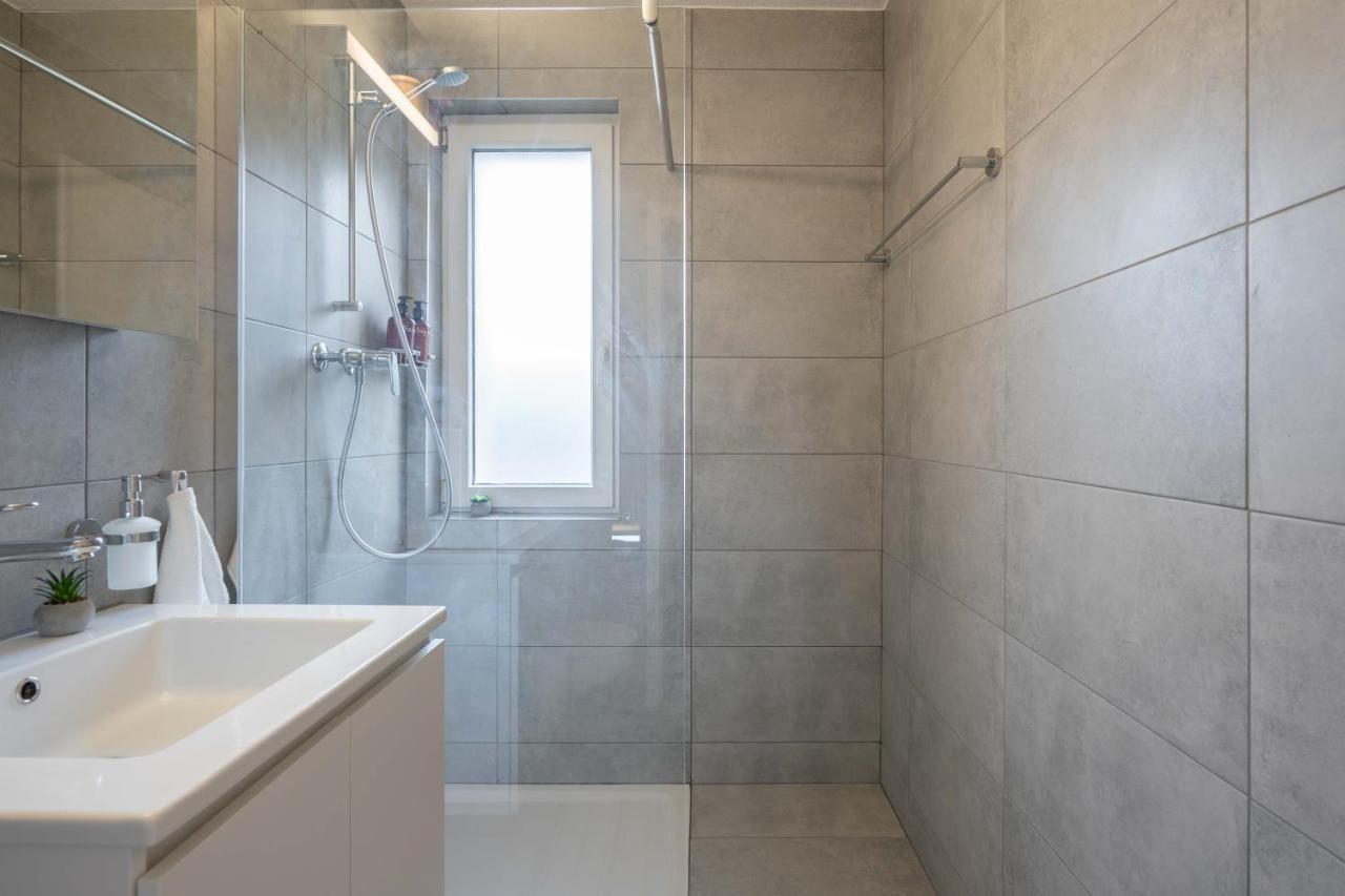 Ostermundigen Moderne Wohnung Mit Parkplatz מראה חיצוני תמונה